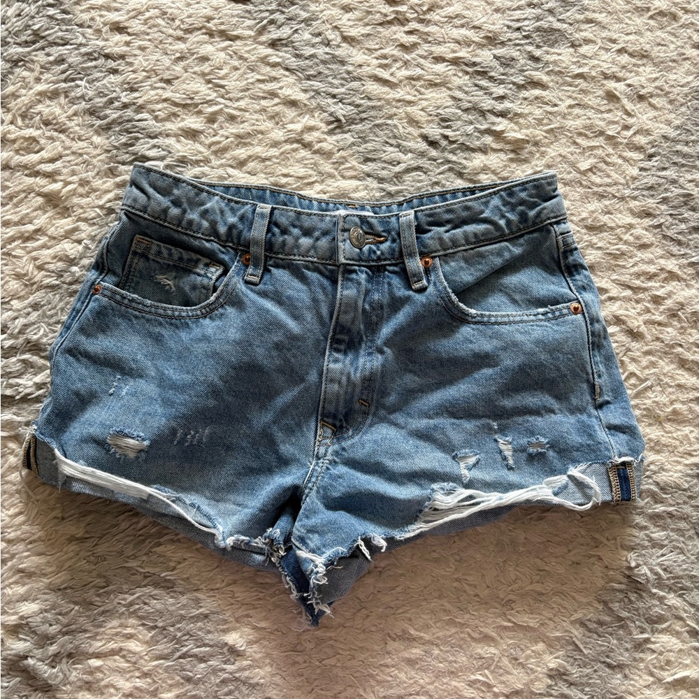 Forever 21 Denim Blue Distressed Women Shorts